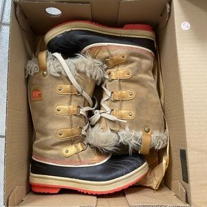 Sorel Torino Kids Waterproof Snow Boots- size 3